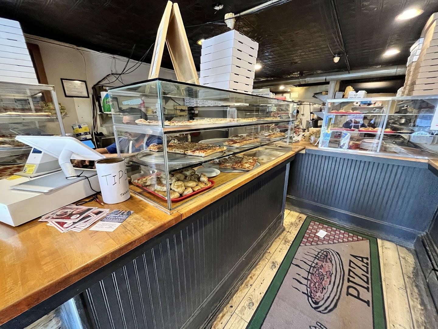 Uptown Pizzeria